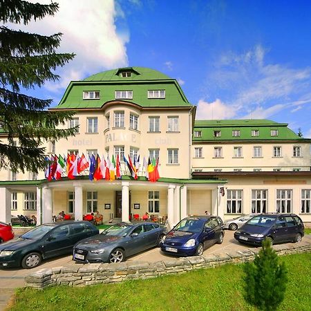 Palace Club Špindlerŭv Mlýn Buitenkant foto